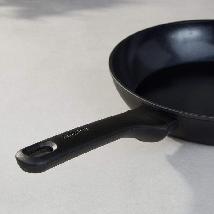 Image 3 of BergHOFF DiNA Helix Nonstick Ceramic Frying Pan 9.5", Recycled Aluminum