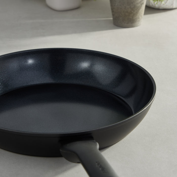 Image 4 of BergHOFF DiNA Helix Nonstick Ceramic Frying Pan 11", Recycled Aluminum