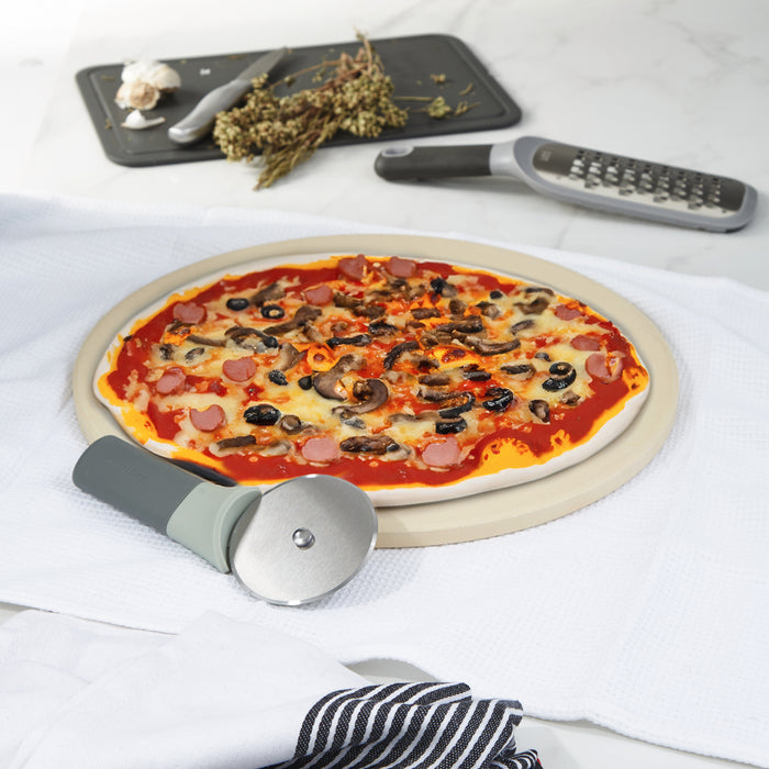 Image 2 of BergHOFF Leo Balance 14" Pizza Stone with Pizza Cutter Set, Large