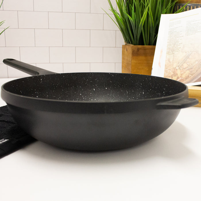 Image 7 of BergHOFF GEM 10" Non-stick Stir Fry Pan 3Qt., Black