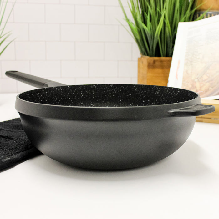 Image 6 of BergHOFF GEM 11" Non-stick Stir Fry Pan 4.1Qt., Black